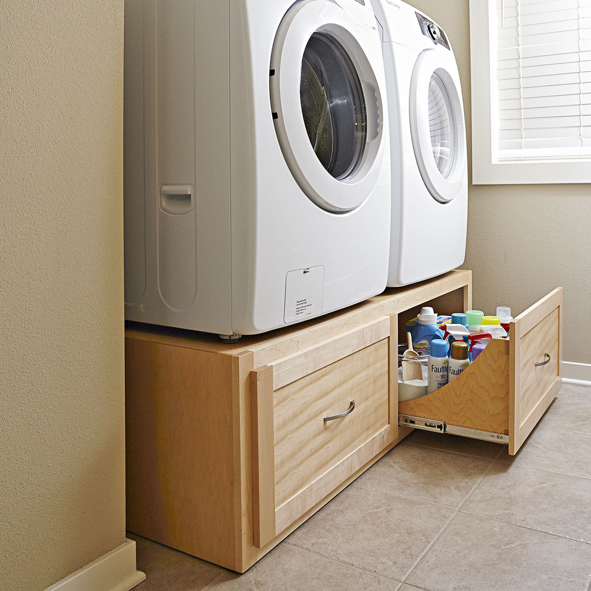 Stack-on Washer/dryer Stand - Spruc*d Market