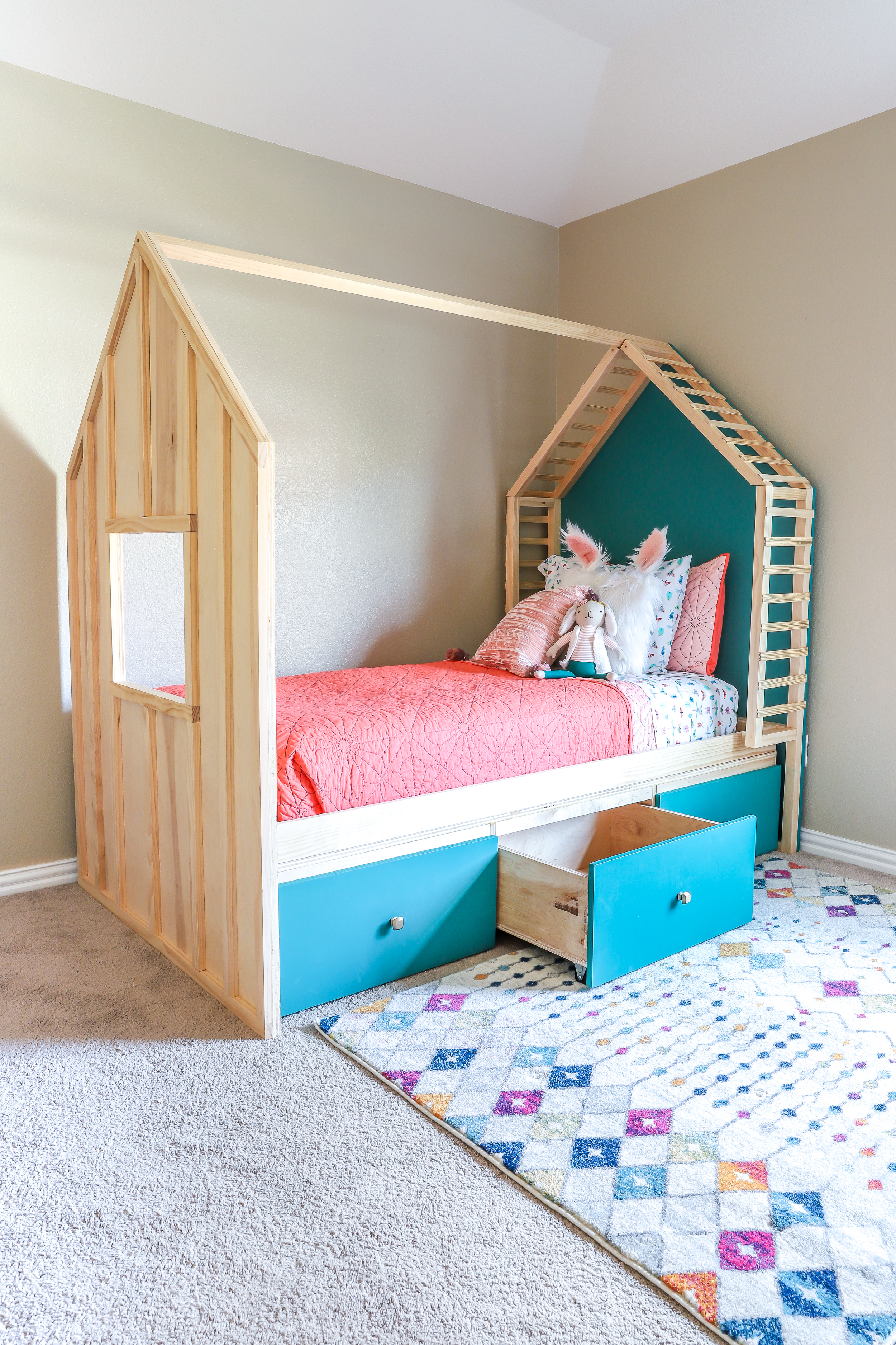 house bed frame for kids