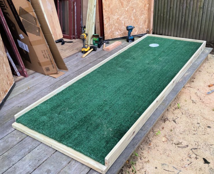 mini putt course platform