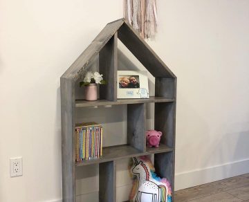 Exclusive project plans for a rustic Dollhouse Bookshelf by Rustic Meadows